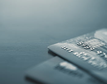 Split payment –&nbsp;na&nbsp;czym polega mechanizm podzielonej płatności?