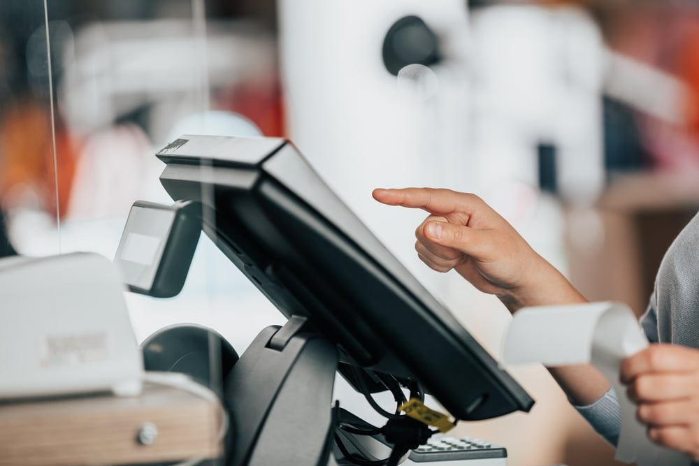 E-paragon. Jak&nbsp;działa paragon elektroniczny i&nbsp;od kiedy obowiązuje?